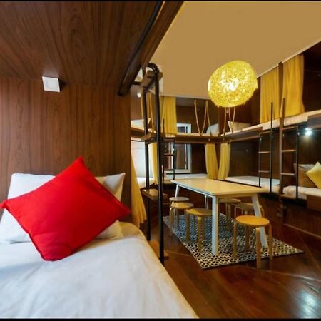 100 Years Building Bangkok Old Town By Seen Hostel Luaran gambar